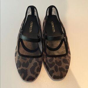 NWOT Crewcuts Animal Print Flats